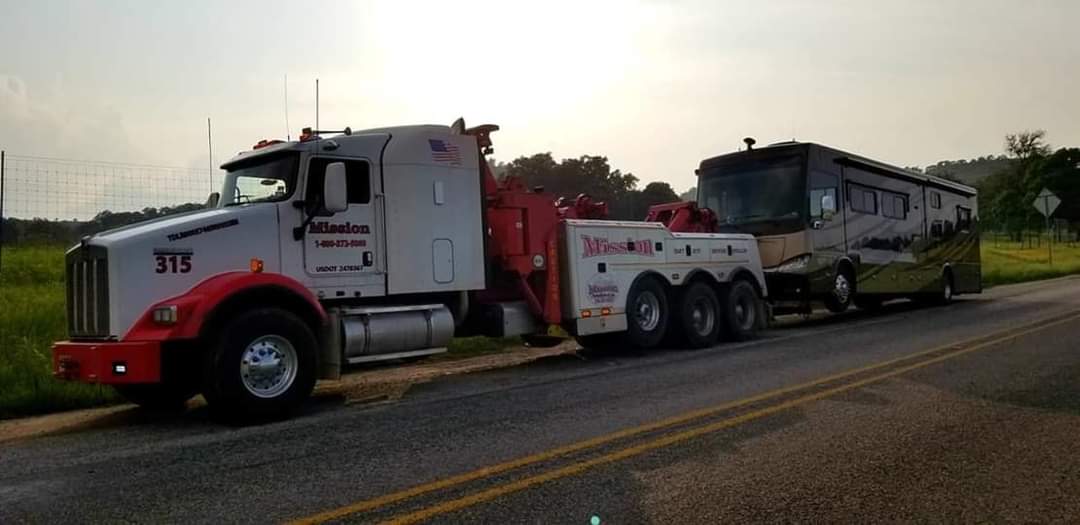Heavy Towing Woodland Oaks