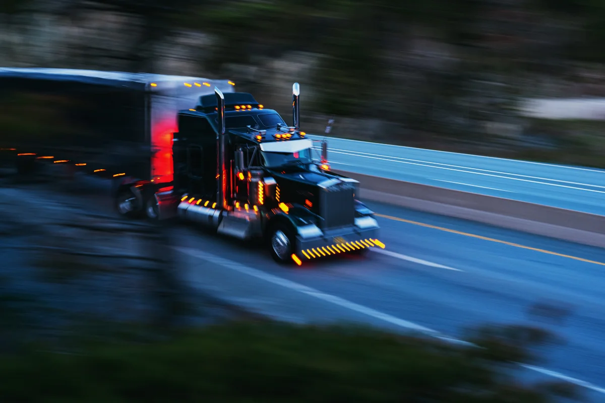 night driving tips for truckers