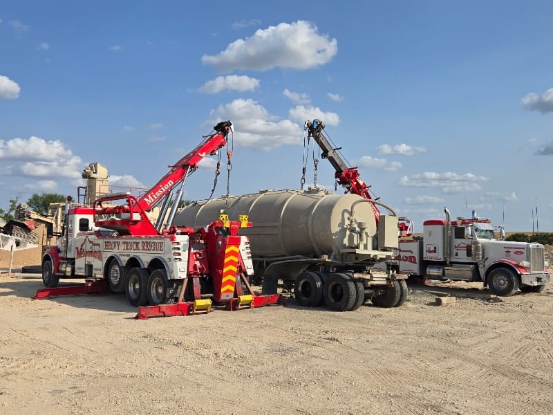 I-35 heavy recovery