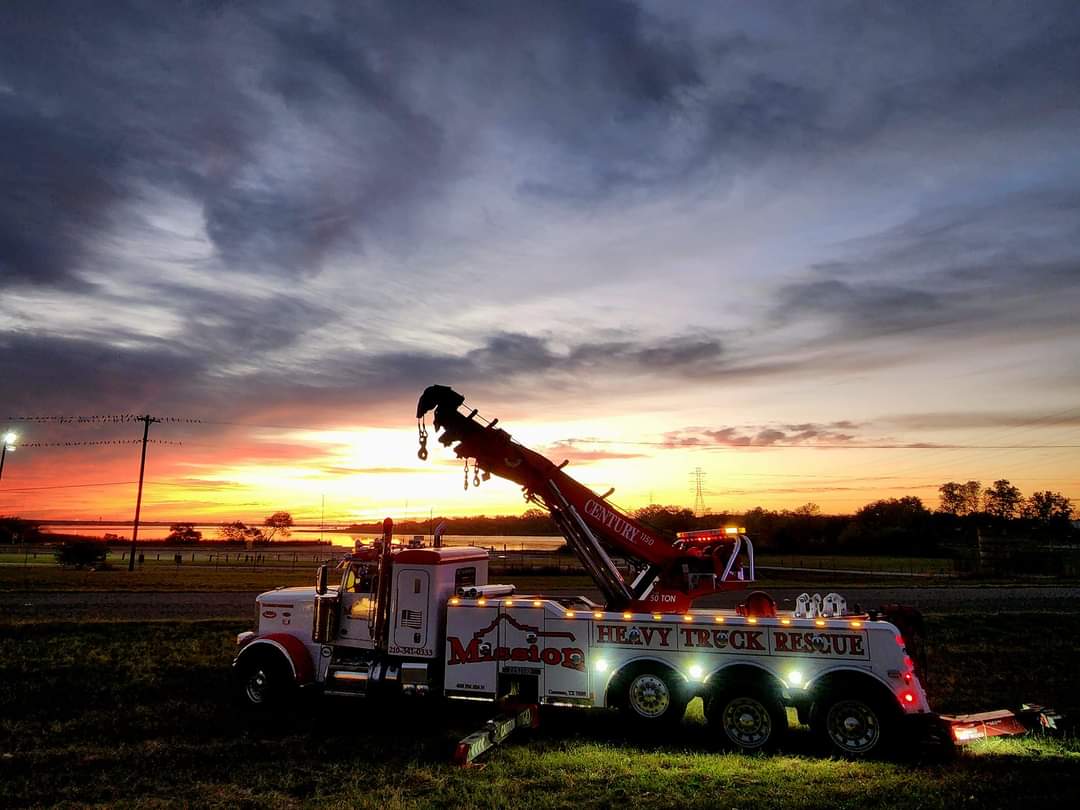 Mobile Crane Service Mission Wrecker San Antonio