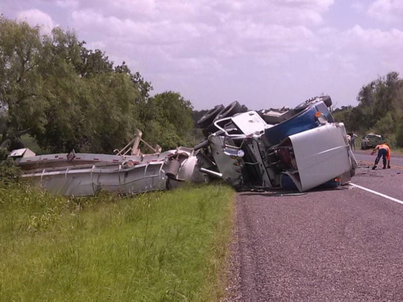 I-69 semi towing